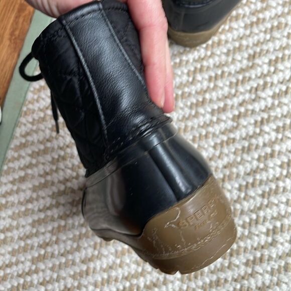 Girls Sperry Boots no laces - Picture 13 of 15